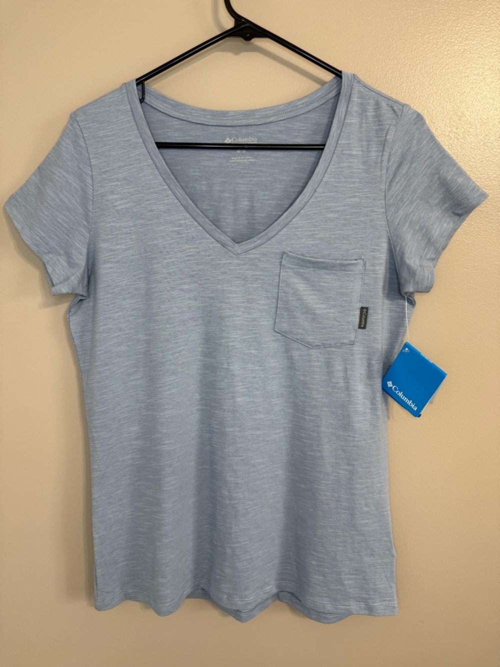 Columbia Women's Pale Blue Pedal Flats Pocket Short Sleeve V-Neck T-shirt M